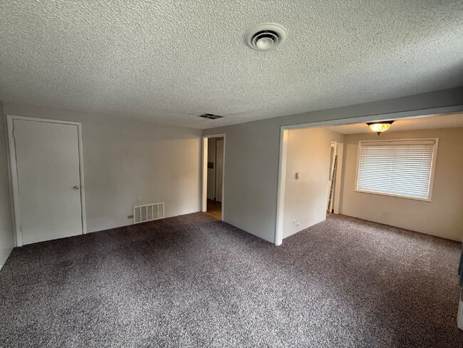 Photo - 3101 S Fox St