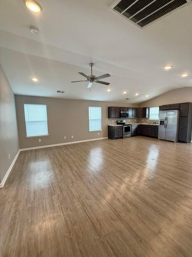 Photo - 2645 Hailey Rose Way