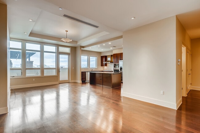 Photo - 5455 Landmark Pl Unit 409
