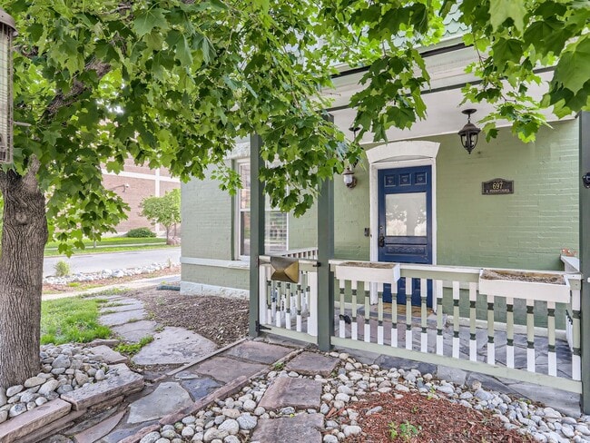 Building Photo - Charming Home in Denver, CO - 3 Bedroom, 2 Bathroom
