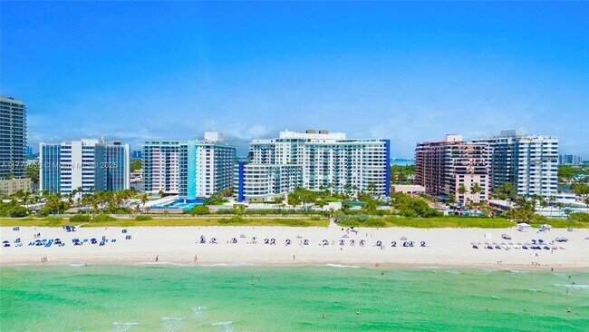 Photo - 5161 Collins Ave Unit 701
