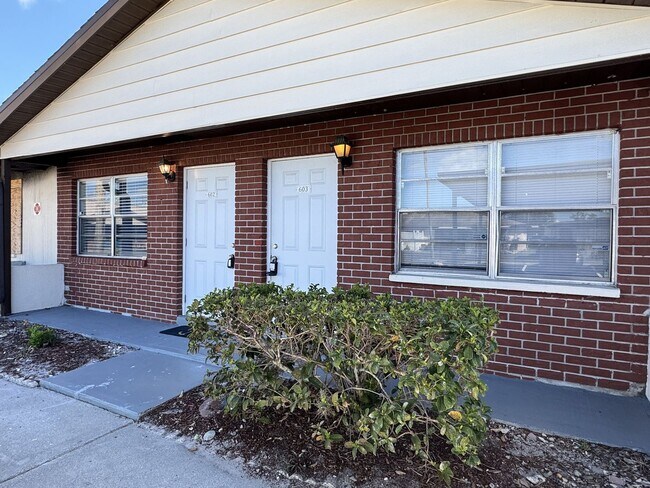 Building Photo - 24862 US Hwy Unit US Highway 19 N 24862