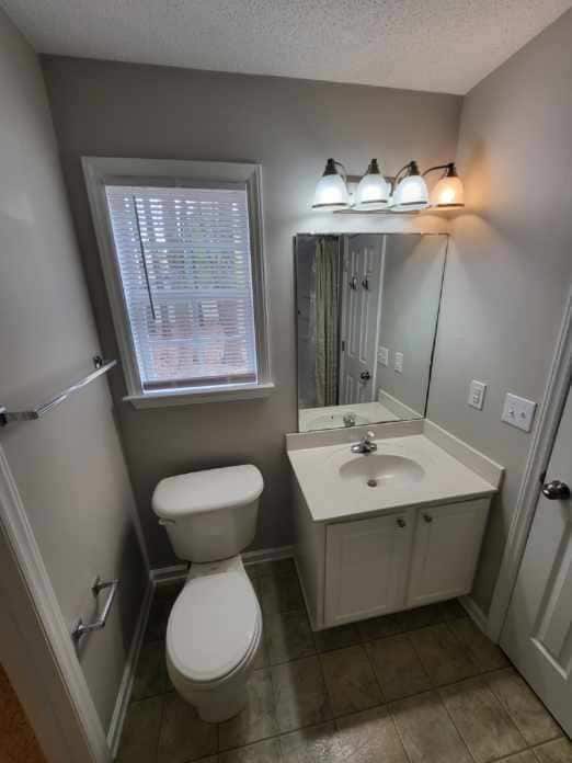 Photo - 105 Brookwood Ct House