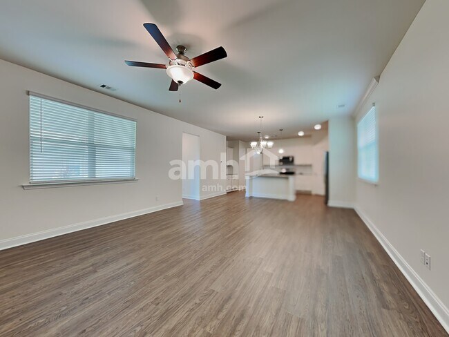 307 Dogwood Cir