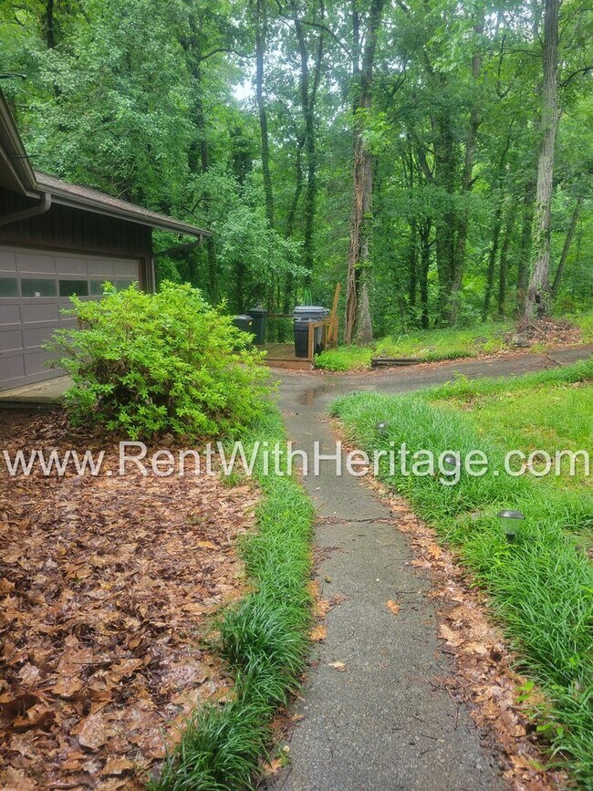 Photo - Charming Cabin Style Home on 1.3 Acres / Finished Basement / Great Location