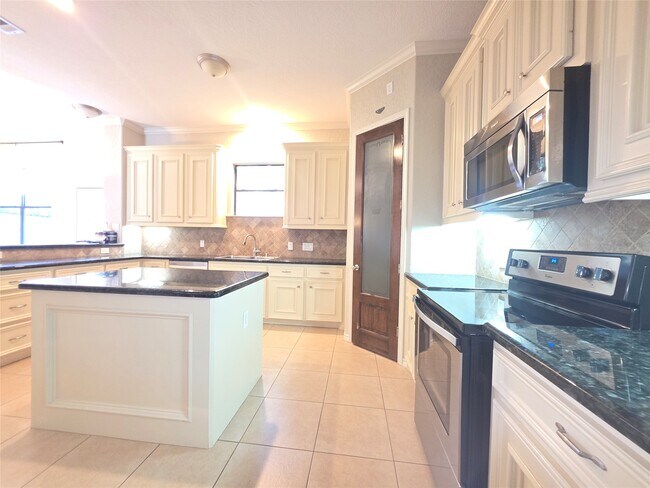 Photo - 1898 Longmire Rd Unit 8