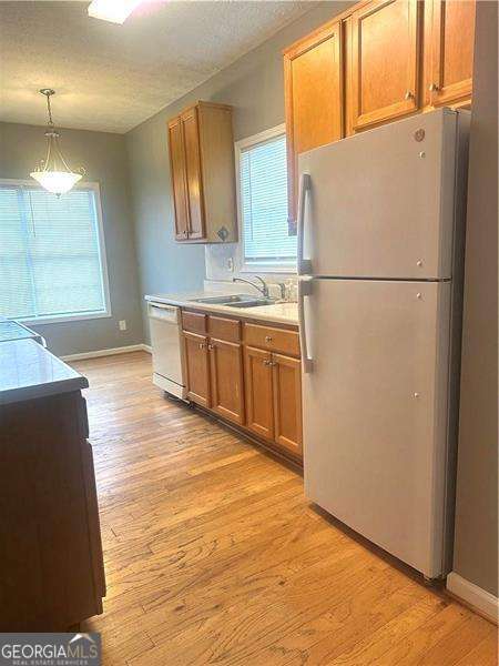 Photo - 7566 Larchwood Ln