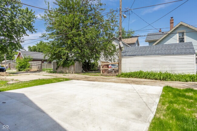 Photo - 728 Parkway Ave