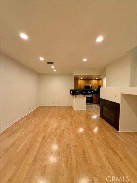 Photo - 90 Dovetail