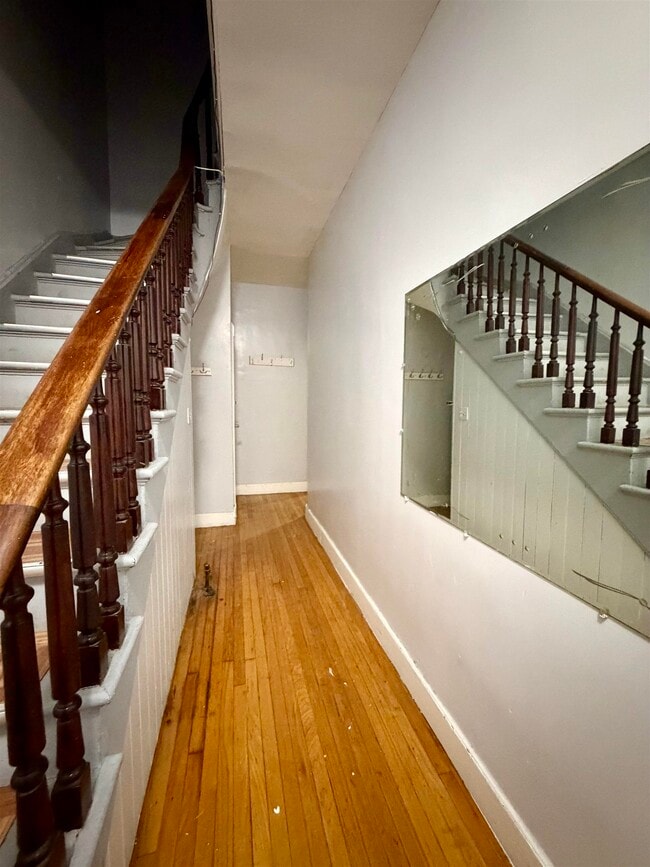 Photo - 206 Hancock Ave Unidad 1