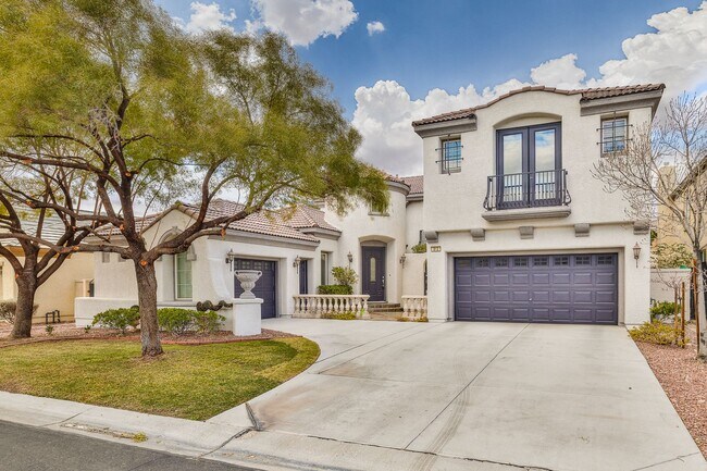 Photo - Beautiful 4Bd, 4Bth home in Guard Gated Community near Tivoli Village.