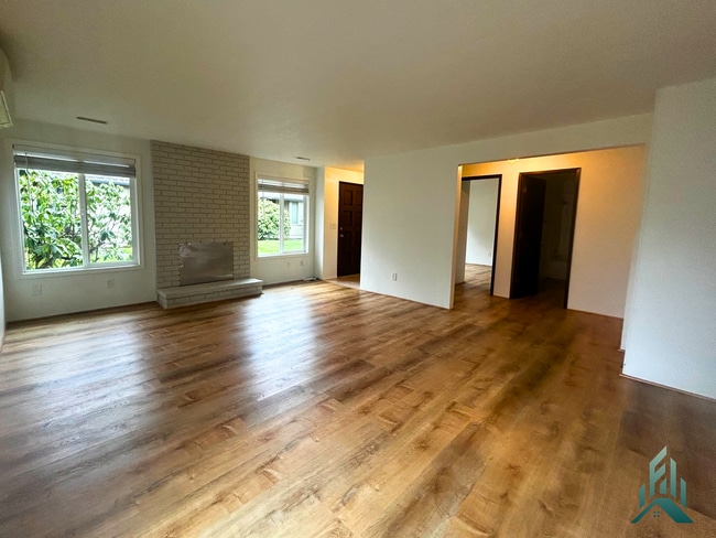 Photo - 2 Bed / 2 Full Bath Single-Level Townhome in Timberhill