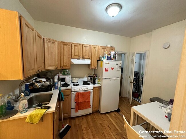 Ideal Fenway Location! 2 Bed Split In A Pr... - Ideal Fenway Location! 2 Bed Split In A Pr... Condo