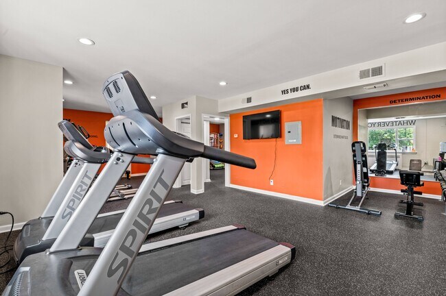 Fitness Center - Hampton Gardens Apartments
