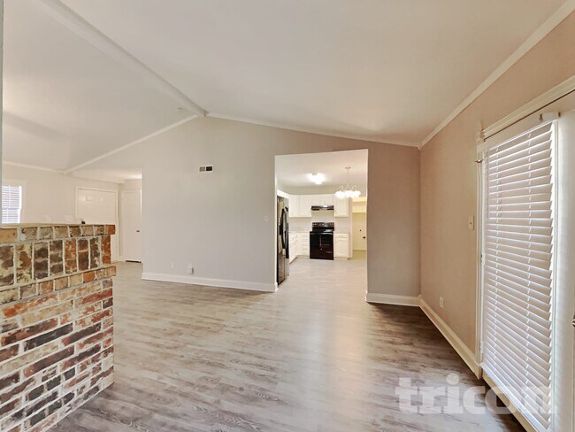 604 Heritage Hill Dr