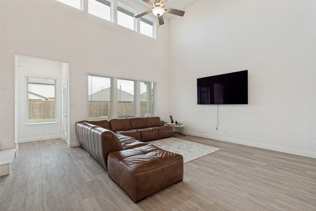 Photo - 3508 Sunflower St