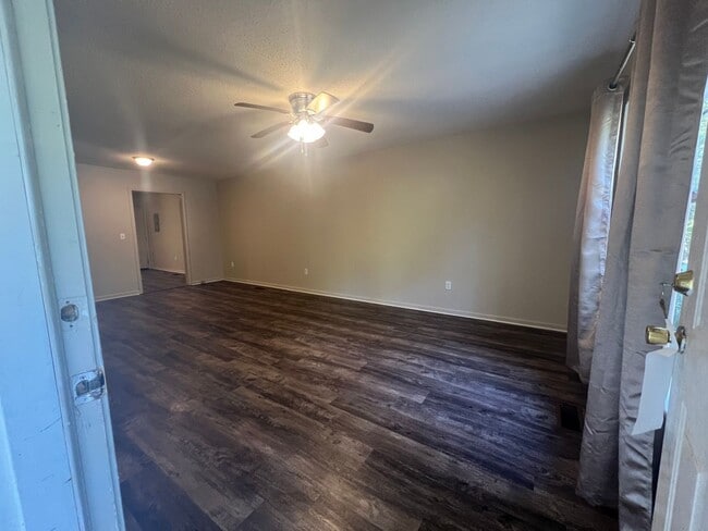 Photo - 4813 Oak Meadow Dr