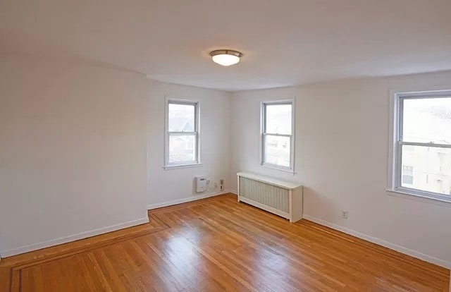 Photo - 362 E 235th St Unit #2