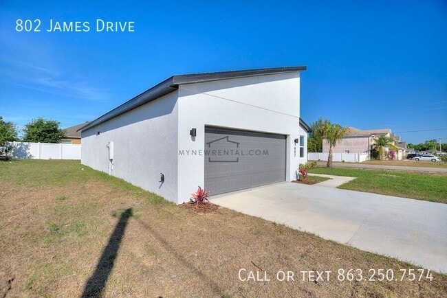 Photo - 802 James Dr