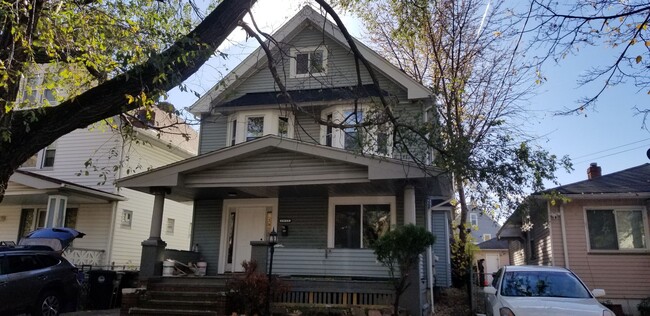Photo - 3915 Hyde Ave Unidad Down