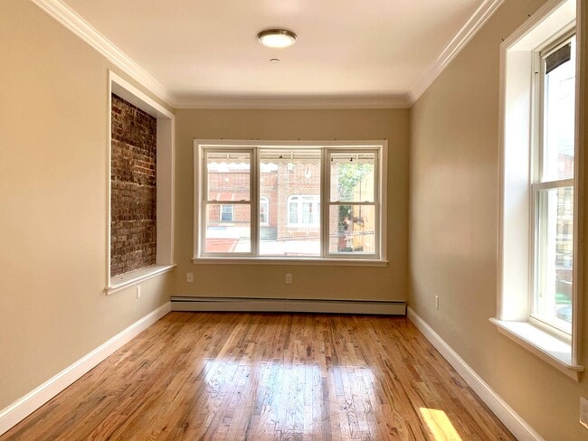 Photo - 3367 Fenton Ave