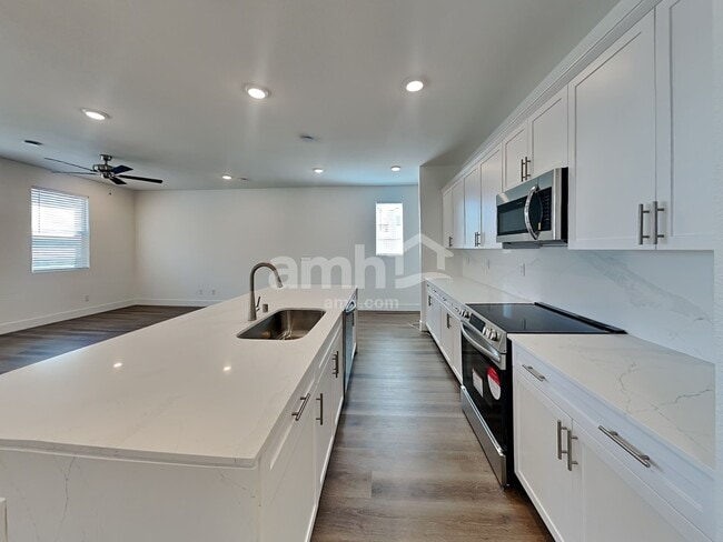 Photo - 4296 Halo Hollyhock St