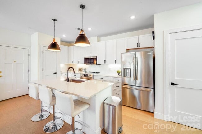 Photo - 3000 South Blvd Unit 304