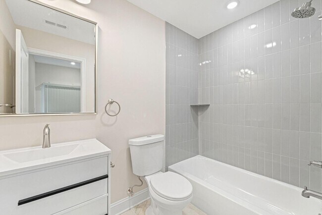 Building Photo - 2341 N College Ave