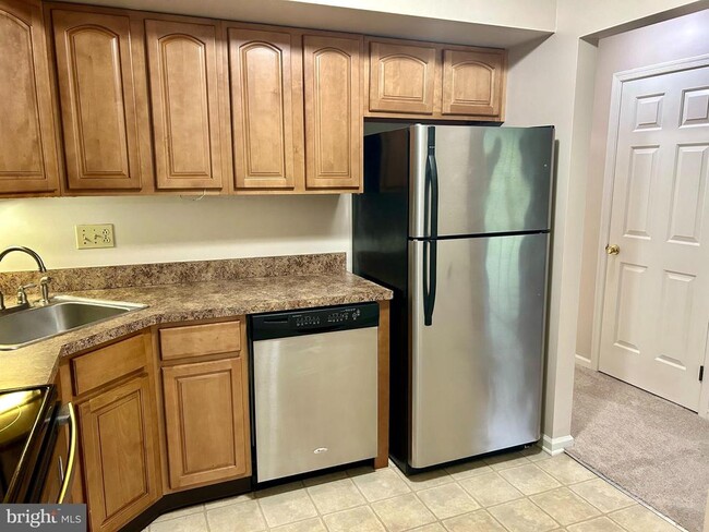 Photo - 1905 N Glen Dr Unit 1905