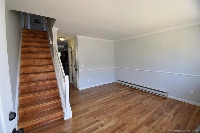 Photo - 581 Highland Ave Unit APT 3