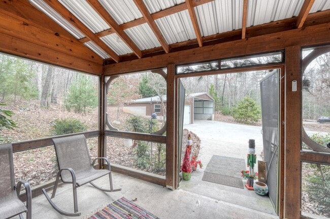 Photo - 88 Steelaway Ln