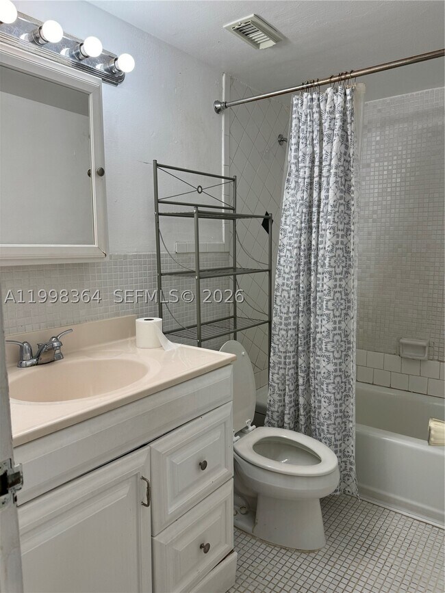 Photo - 3660 NE 166th St Unit 812