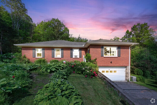 Building Photo - 98 Aetna Ave Rental