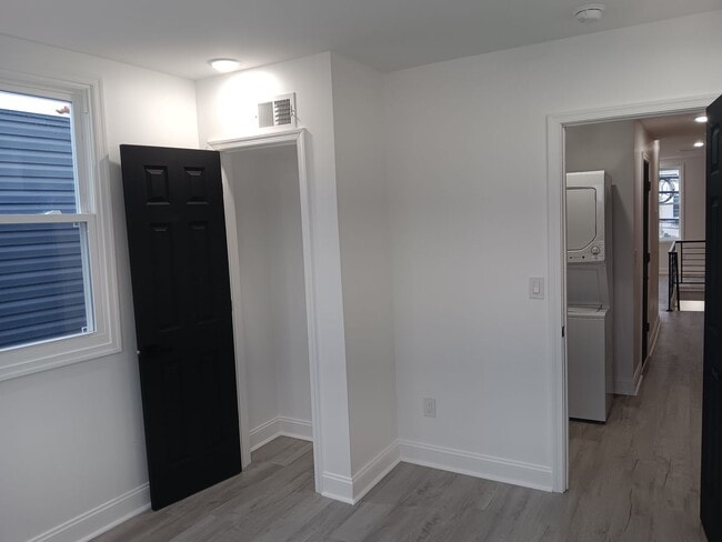 Photo - 3355 N 2nd St Unidad Apt B