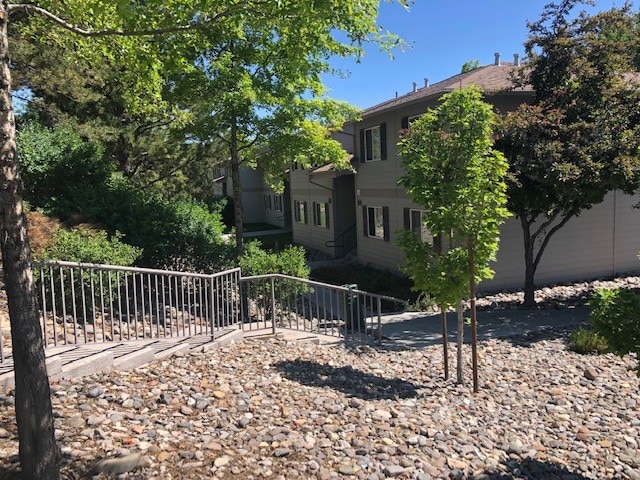 Photo - ALTITUDE BY VINTAGE