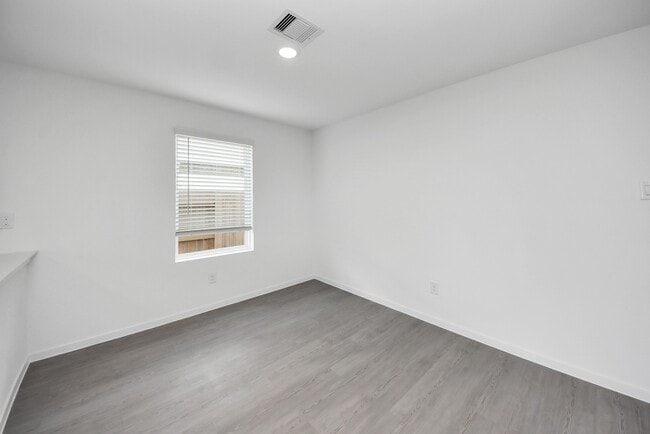 Photo - 1134 Blue Stone Dr