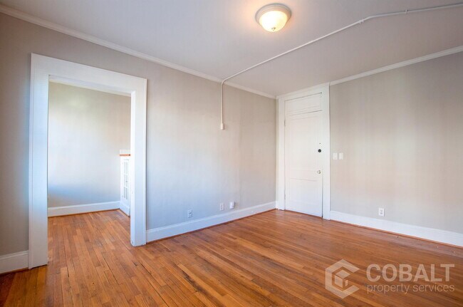 Photo - 674 Somerset Terrace NE Unit 3