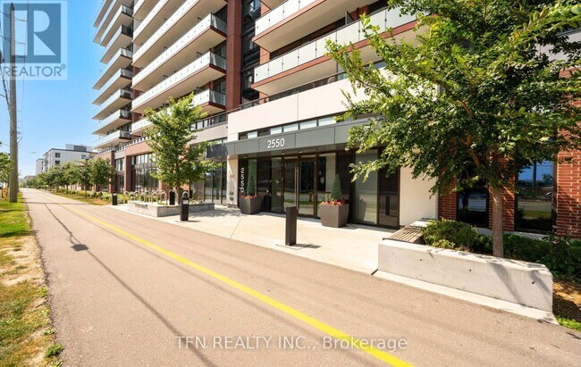 Photo - 2550 Simcoe St N Unit 219