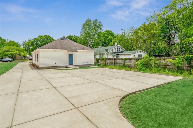 Photo - 3556 Carnes Ave