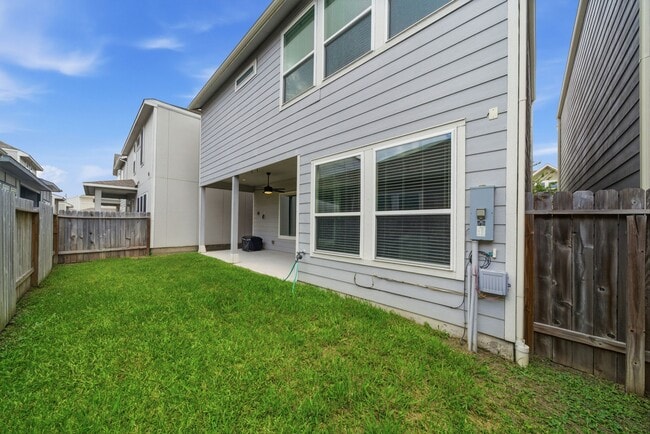 Photo - 10009 Granary Dr
