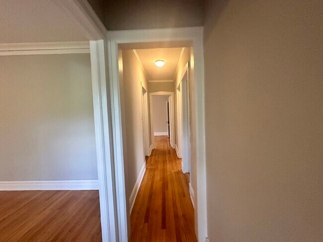 Photo - 2230 Sherman Ave Unit f3