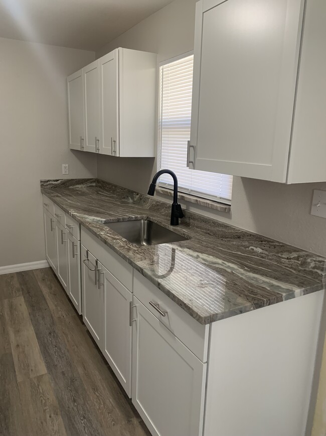 nueva encimera - 1937 Collier Ave