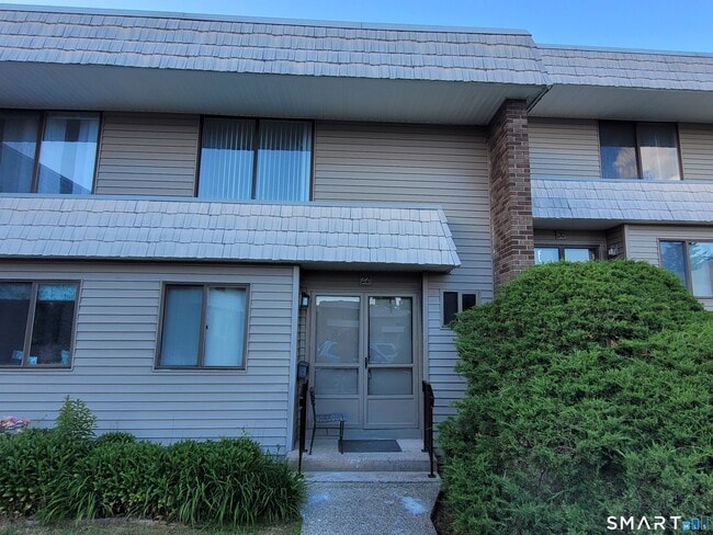 Building Photo - 22 Dogwood Ct Unit 22