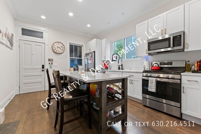 Photo - 1649 N Richmond St Unidad 1