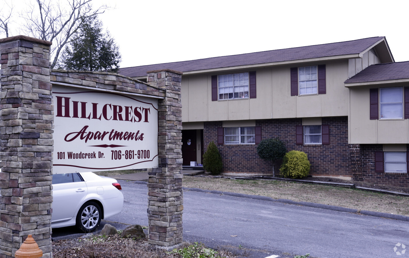 Hillcrest Apartments - Hillcrest Apartments