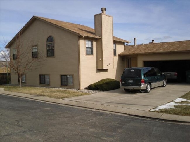 Building Photo - 1536 Shane Cir Unit 1