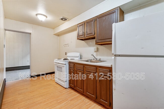 Photo - 441-443-445 Library St Unit 3