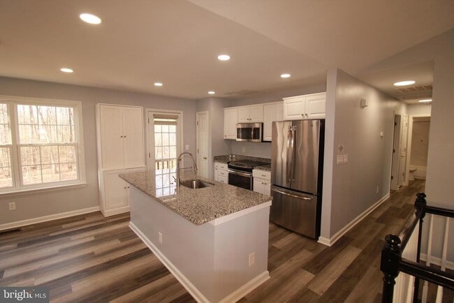 Photo - 44 Hidden Lake Dr