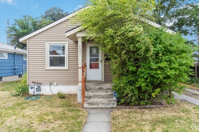 Building Photo - Single Family Home on Spokanes North Side!!
