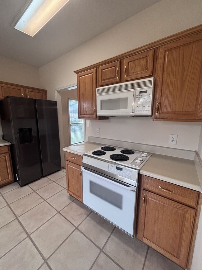 Photo - 256 Crest Lake Dr